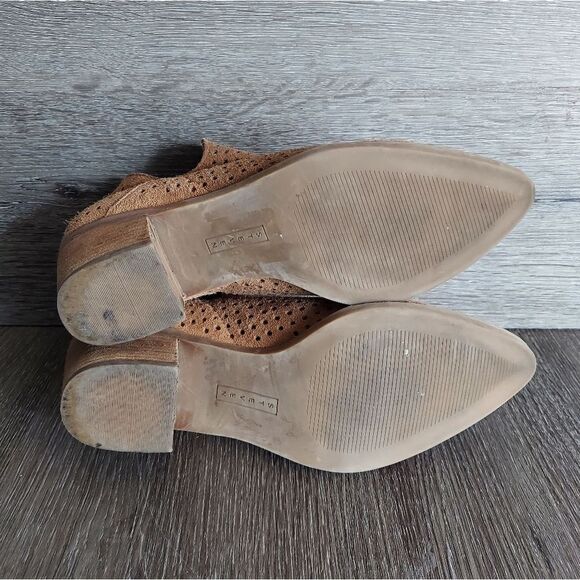 Steven by Steve Madden Danese Suede Leather Perforated Ankle Bootie 8.5 - Picture 6 of 8